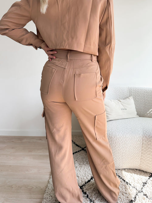 Robin two-piece camel