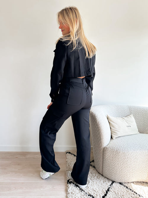 Robin two-piece black