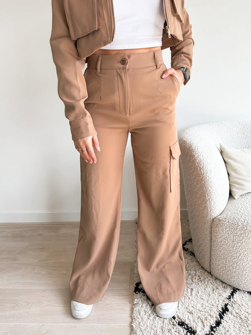 Robin two-piece camel