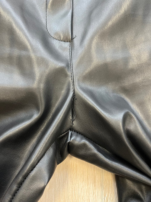 Tweede kans - Astrid leather look pants - M