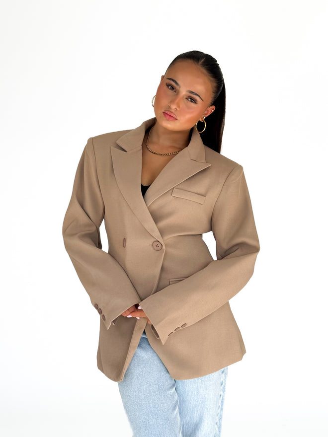 Nura blazer camel