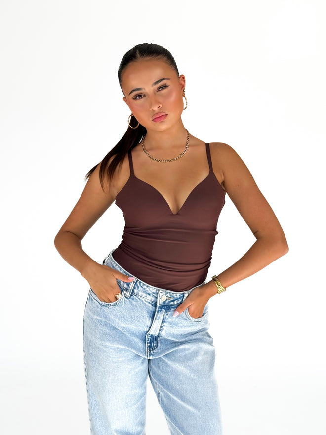 Naomi body brown