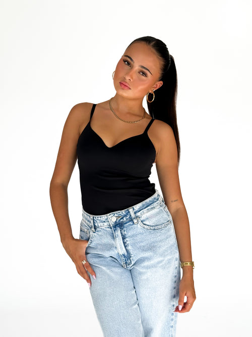 Nicky top black