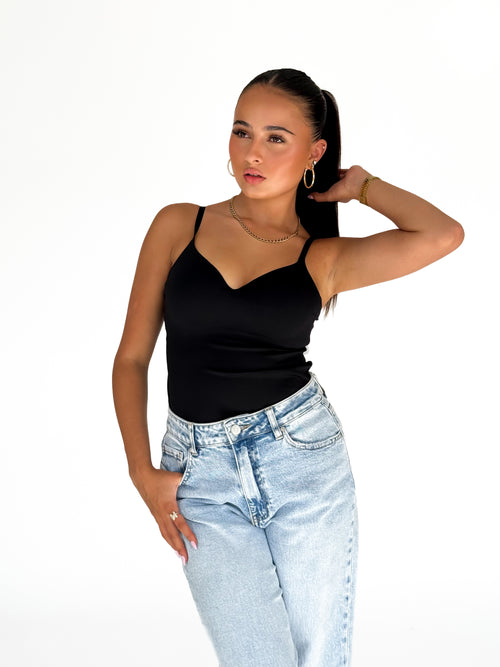 Nicky top black