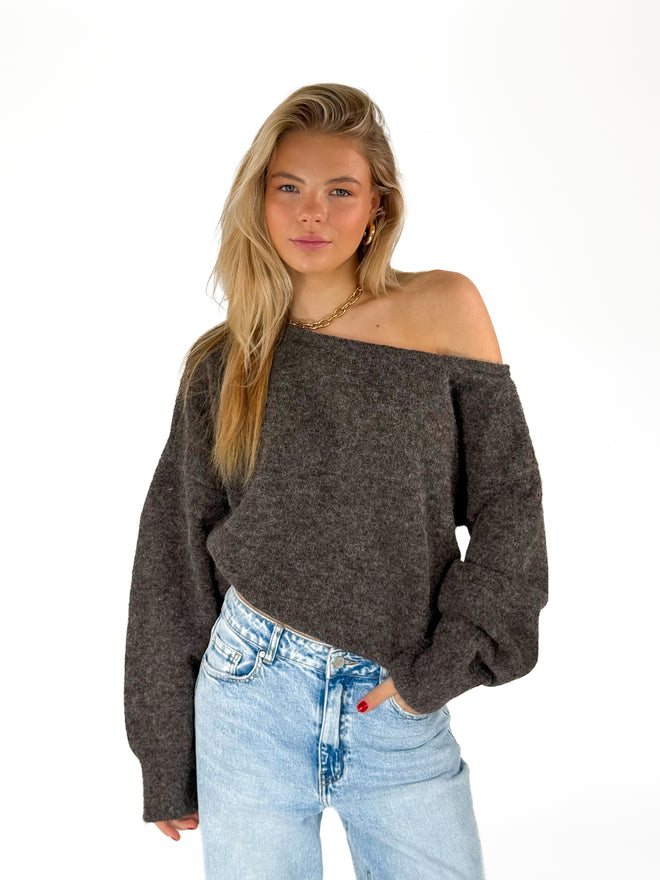 Sara knit dark brown