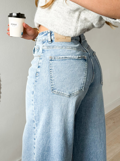 PRE-ORDER Stretch - Nika extra wide jeans mid denim