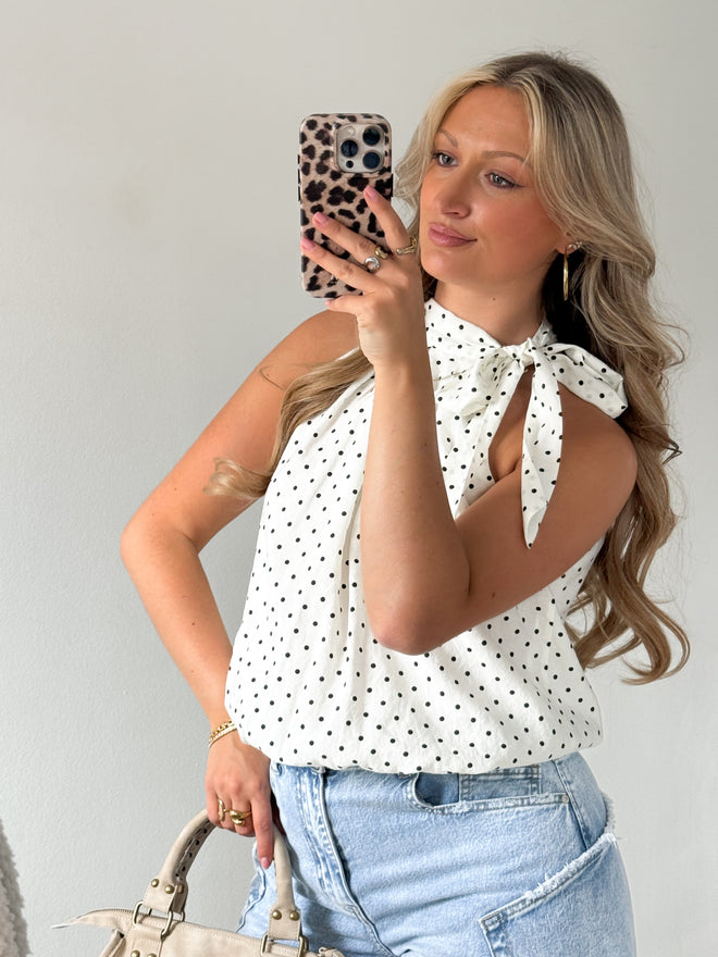 Demi top off-white