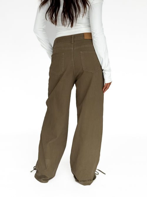 Pre-order Gaya extra wide jeans army green
