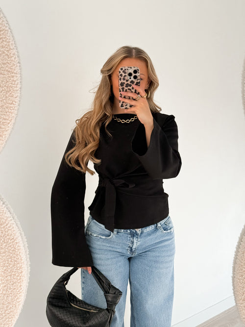 Naomi top black