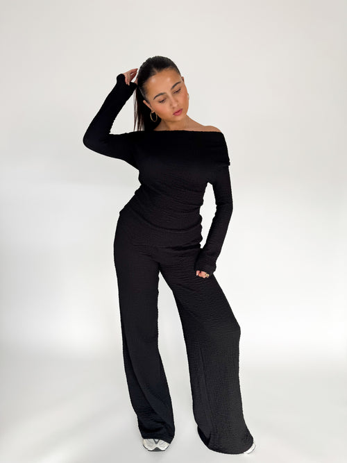Luna two-piece black