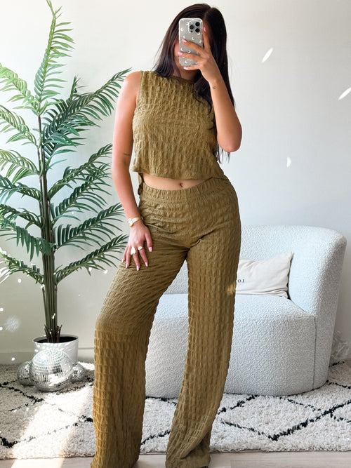 Joya two-piece olive