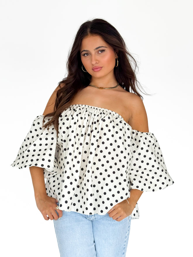 PRE-ORDER Pippa top off-white