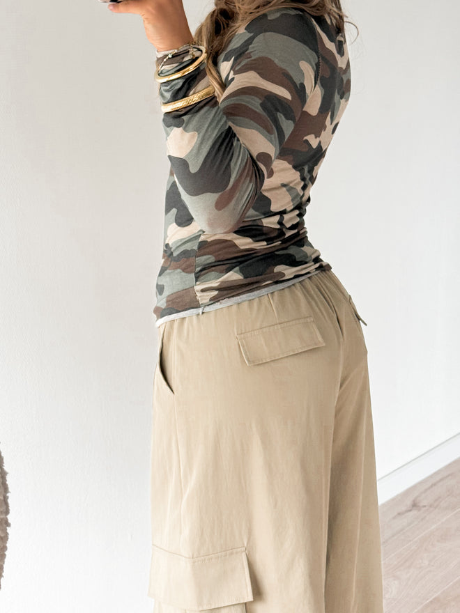 Clara top army green