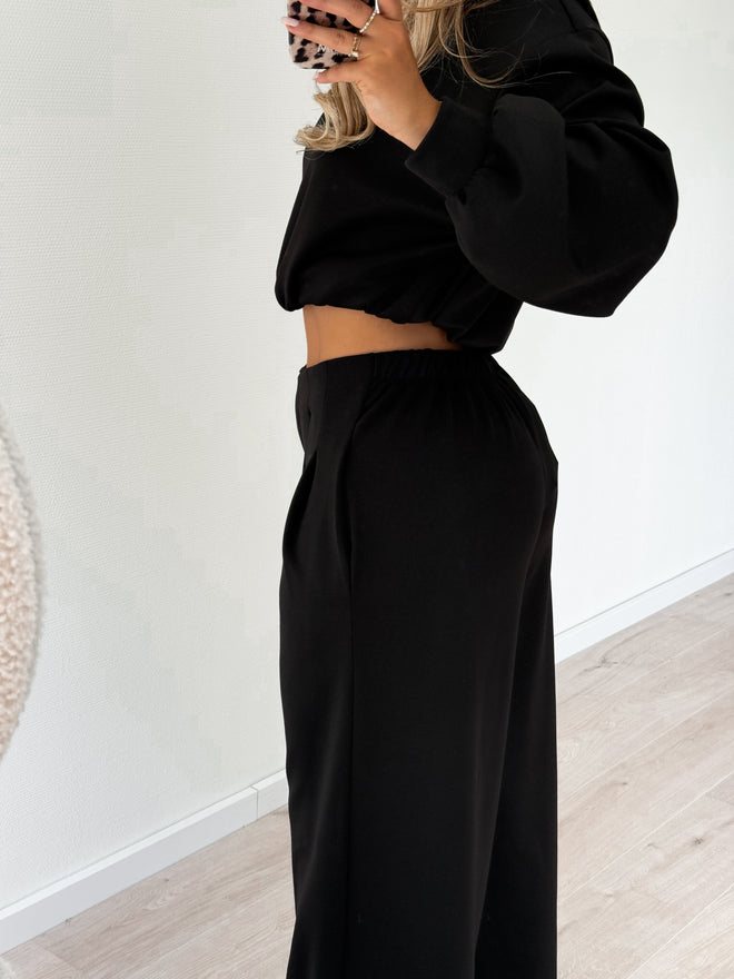 Mara set black