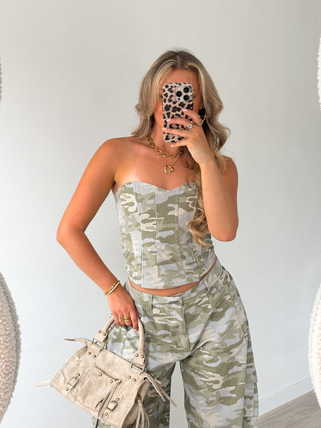 PRE-ORDER Merel top camo