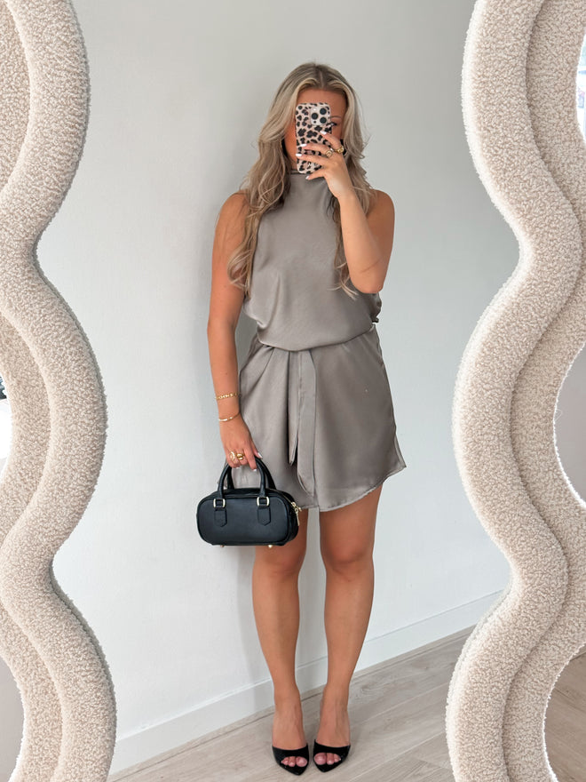 Emily dress taupe