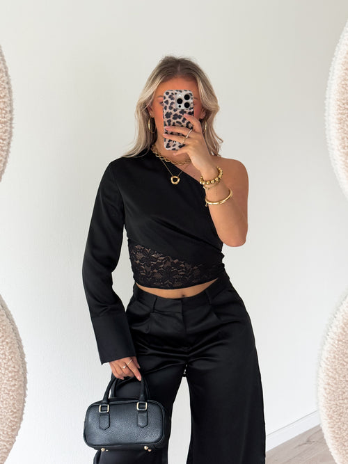 Gigi top black