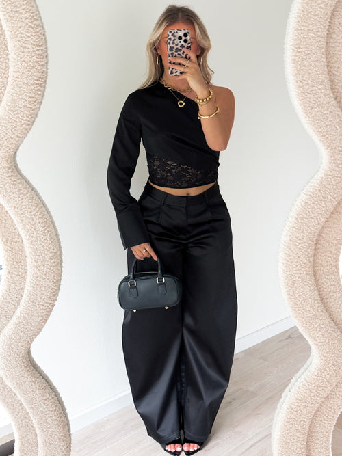 Gigi top black