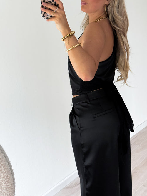 Gigi top black